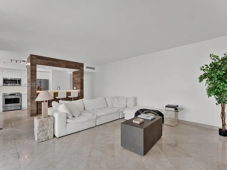 4201 Collins Ave #2301 — Photo 17