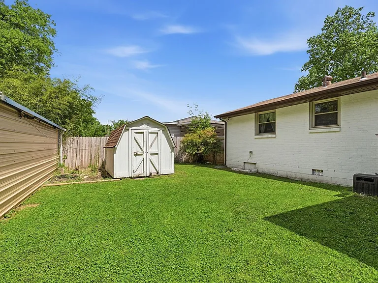 3213 Sennadale Ln — Photo 26