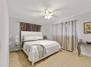 (Undisclosed Address), Hollywood, FL 33020