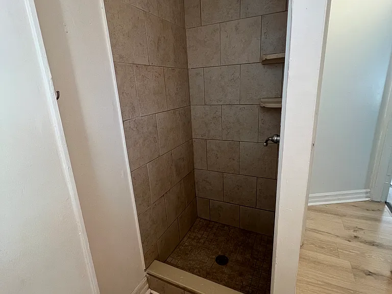 5 Clinton St #1 — Photo 7
