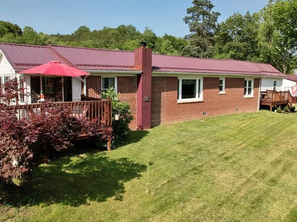 22 Glass Lndg, Talcott, WV 24981