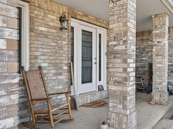 2nd image of 1105 Old Highway H