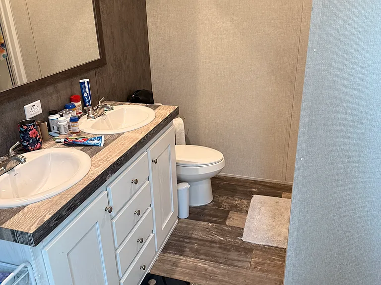 114 Linda Ln — Photo 25