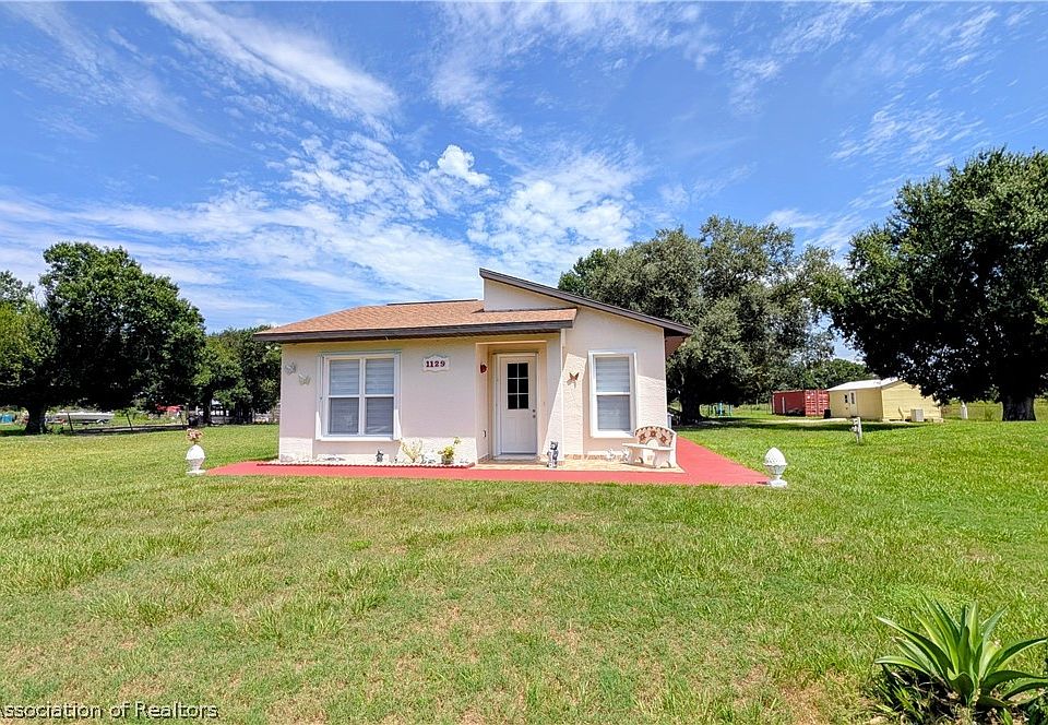 1st image of 1129 Hopkins Ln