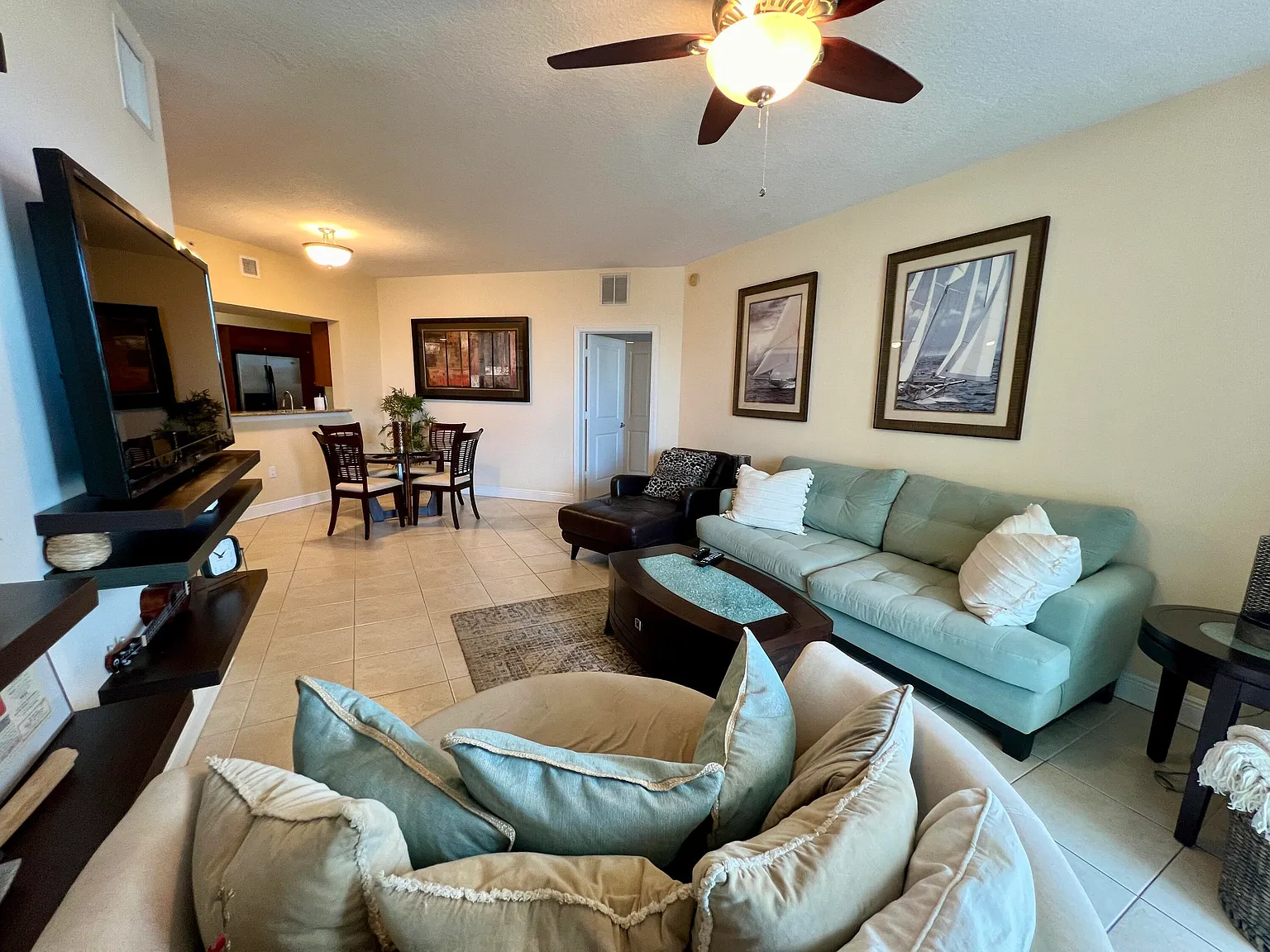 2 bed, 2.0 bath, 1226 sqft, $2,800 — Photo 2