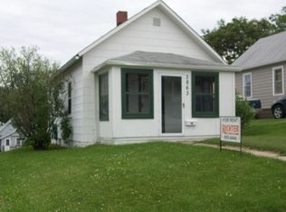 3863 Arbor St, Omaha, NE 68105