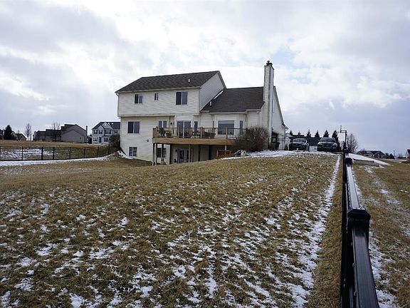 3rd image of 11385 Sand Hill Dr