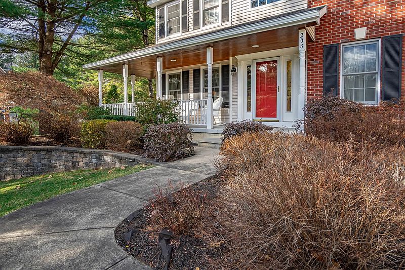 5th image of 208 TERA Court