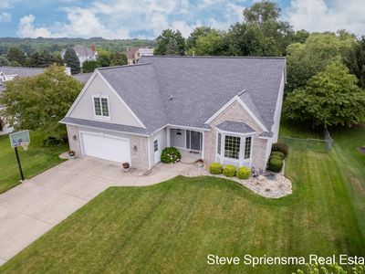 1021 Lumina Dr, Jenison, MI, 49428