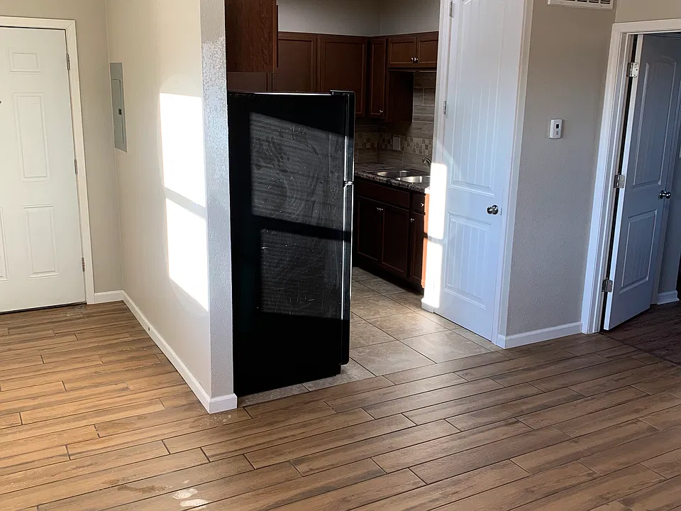 2407 S Outer Rd #351