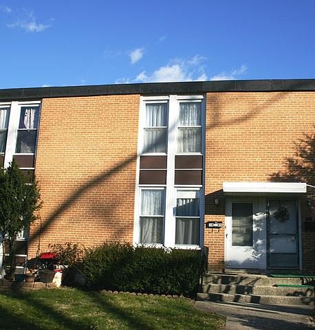 1st image of 1885 Pine St