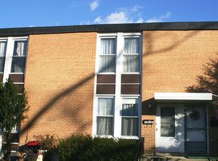 1885 Pine St, Des Plaines, IL 60018