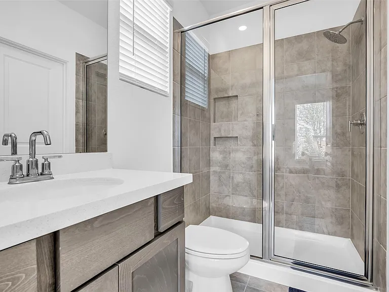 17822 Carnation Glen Dr — Photo 25