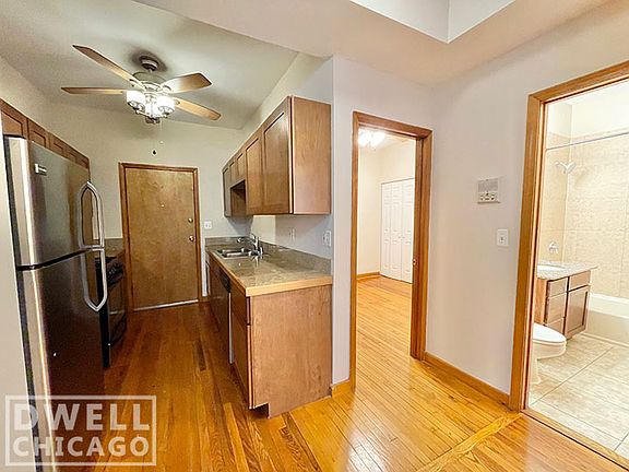 4th image of 6351 N Lakewood Ave #6355-1E