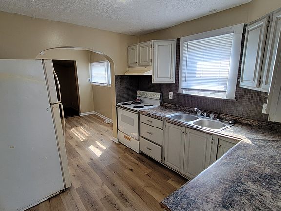 5th image of 403 N Exeter Ave