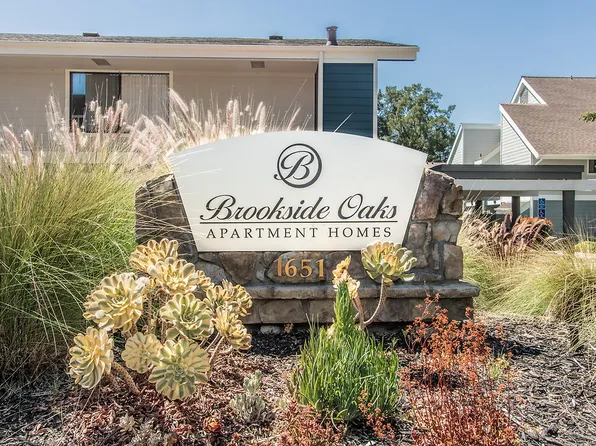 Brookside Oaks