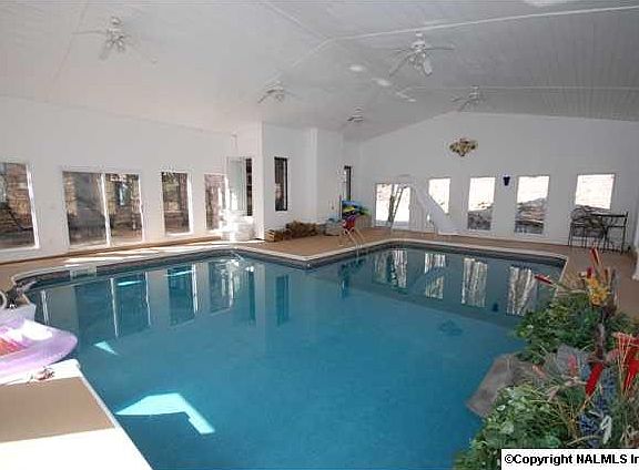 2nd image of 2626 Lancelot Dr SE
