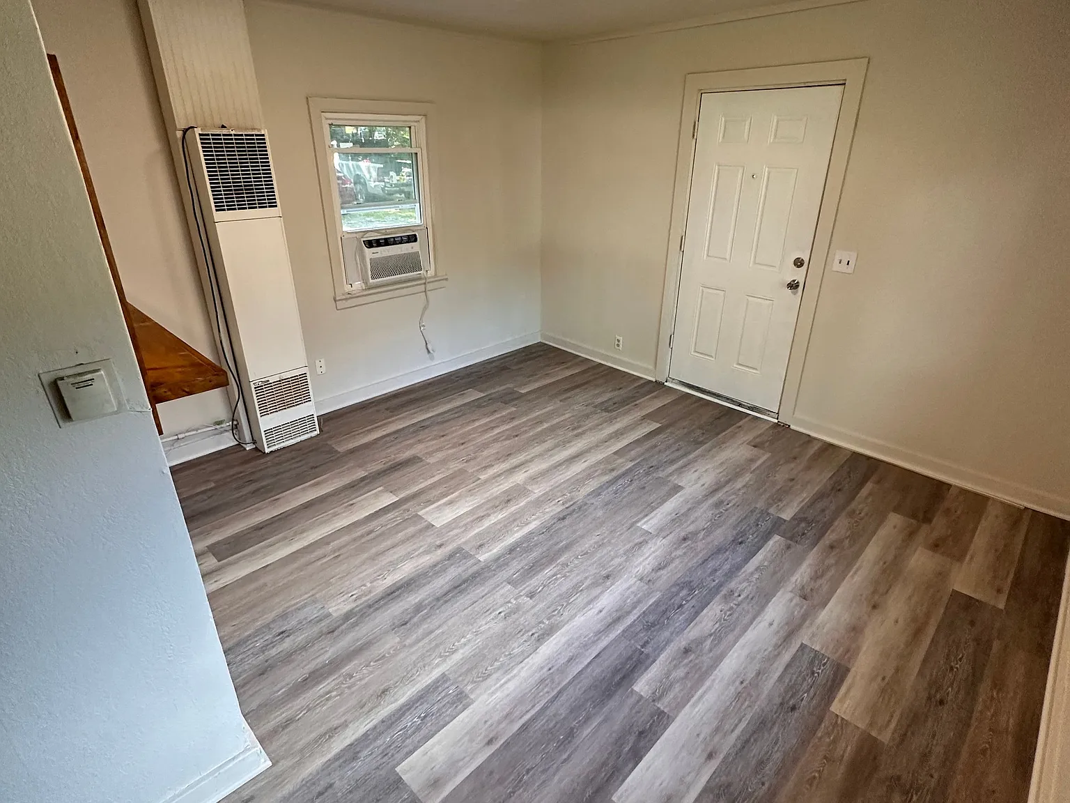 1 bed, 1.0 bath, $850 — Photo 2