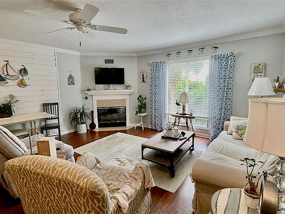 4th image of 4736 Le Mon Cay Ct