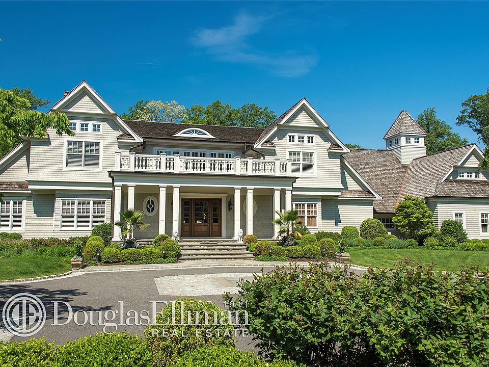 1st image of 15 Sterling Ln