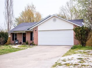 507 S Neal St, Prairie Grove, AR 72753