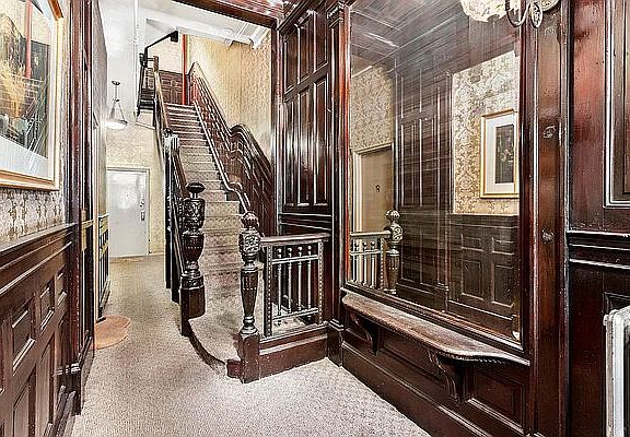 5th image of 23 W 70th St APT 3F