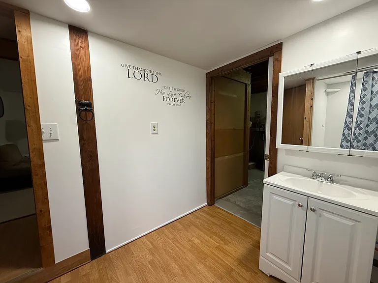 1813 Keaster Rd — Photo 32