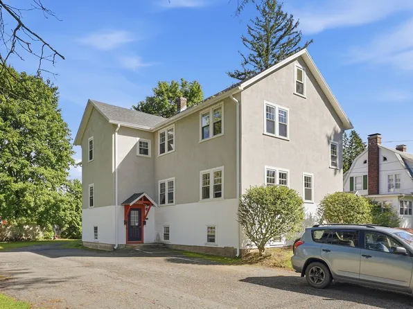 23 Graves St, South Deerfield, MA 01373
