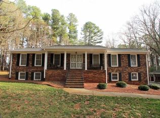 171 Pine Hollow Dr, Dallas, NC 28034