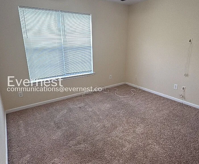 10718 Barberry Dr — Photo 15