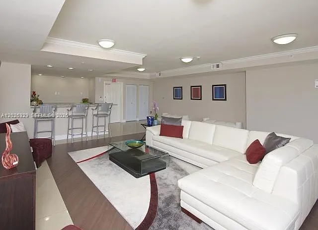 9621 Fontainebleau Blvd #304 — Photo 3