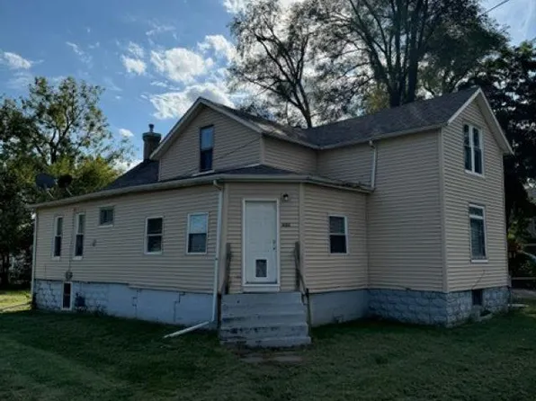 604 2nd Ave W, Milan, IL 61264