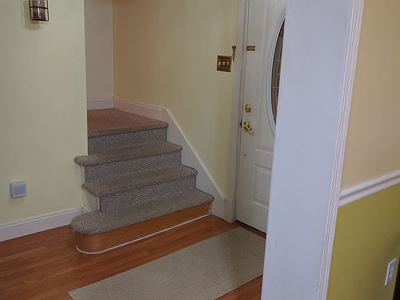 2nd image of 733 Salem St