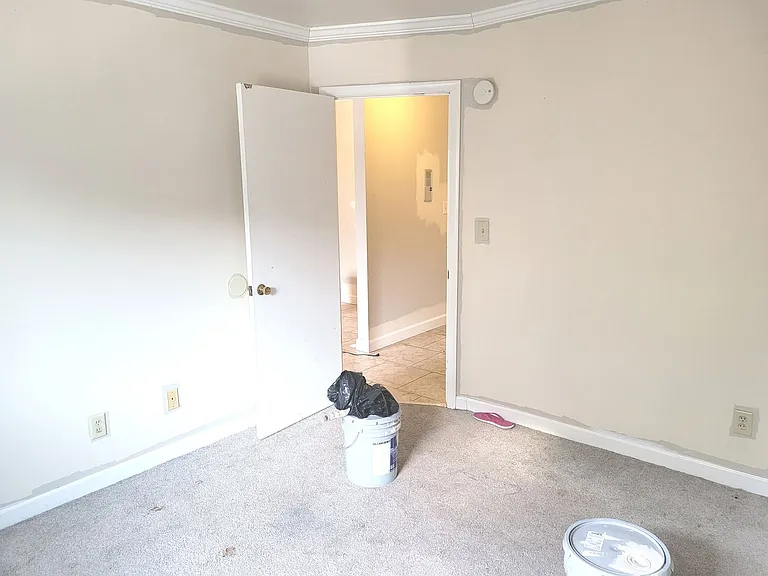 1620 Marshall — Photo 37