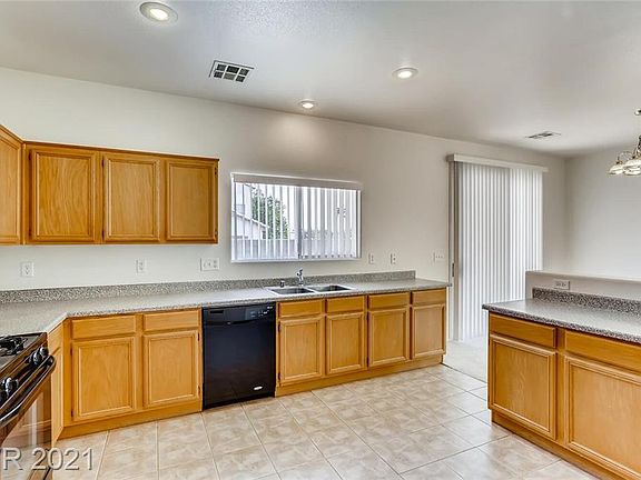2nd image of 3954 Vista Gold Ct