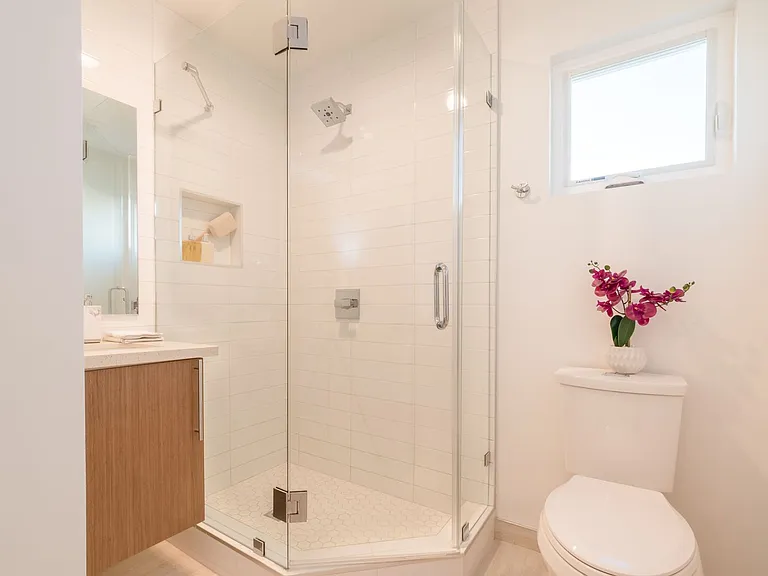 5246 Cleon Ave — Photo 17