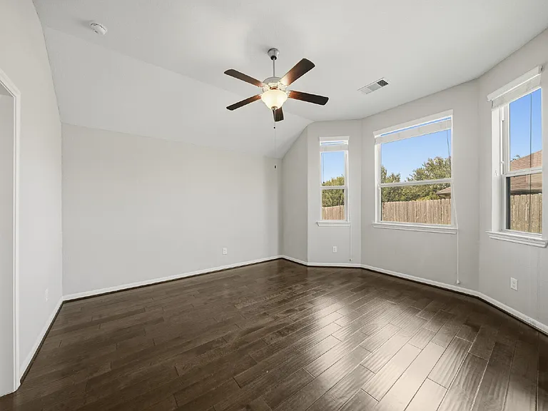 217 Brookwood Park Ln — Photo 6