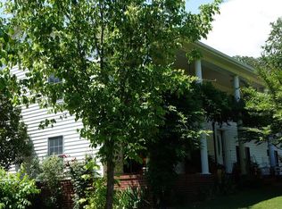 107 Thomas Cir, Farmville, VA 23901