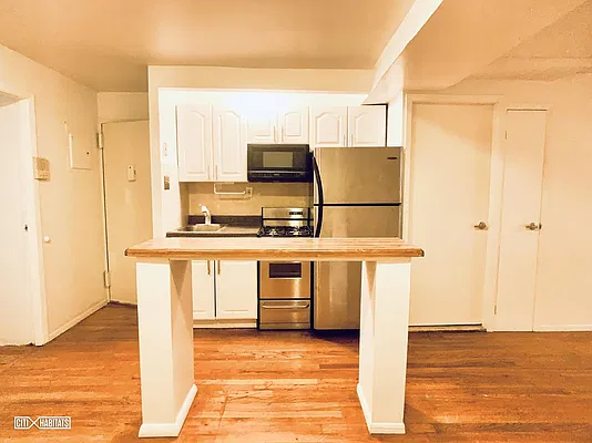 Rented by Citi Habitats | media 11