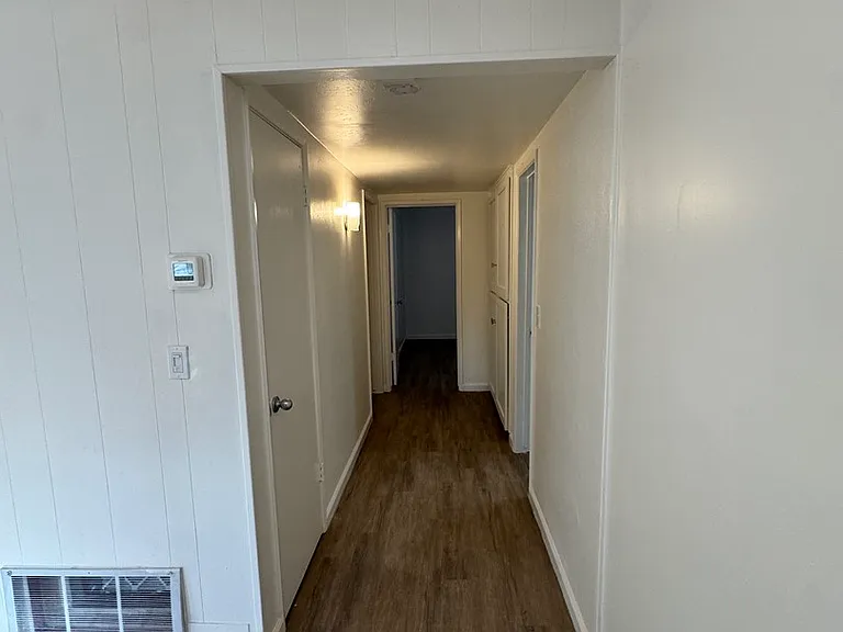 7000 Saranac St #9 — Photo 30