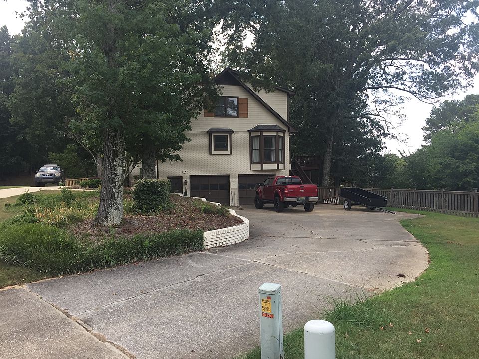 2nd image of 2817 Lakewood Trce