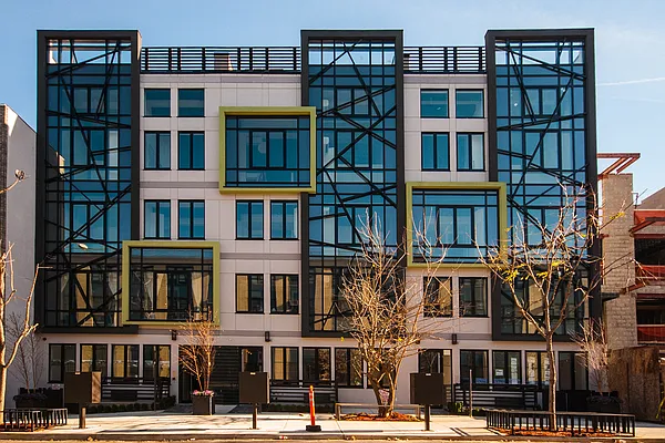 Rented by EXR | media 11