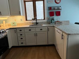 3 Loomis Hts, New Hartford, CT 06057