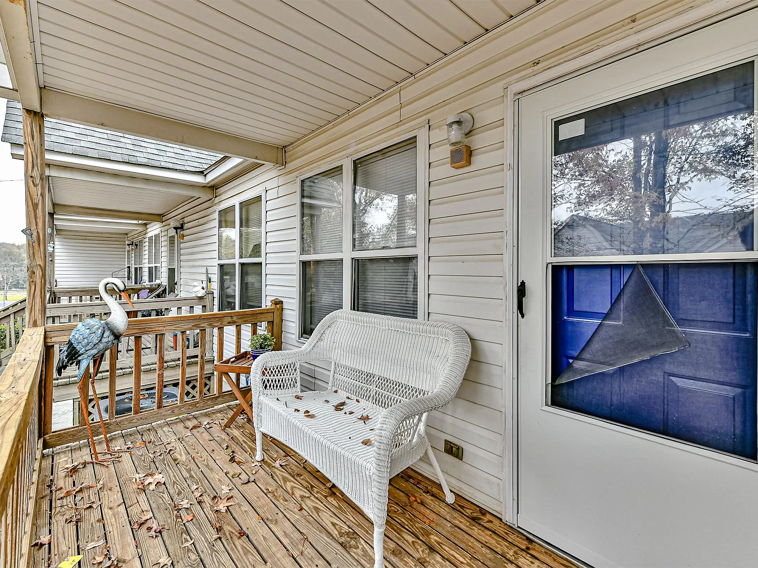 300 Hoskins Mill Ln — Photo 3