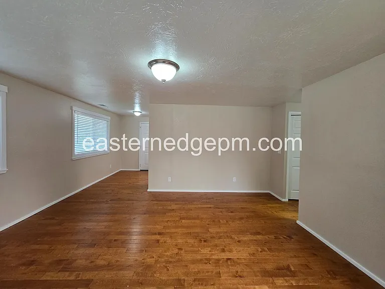 426-538 NW 9th St — Photo 3