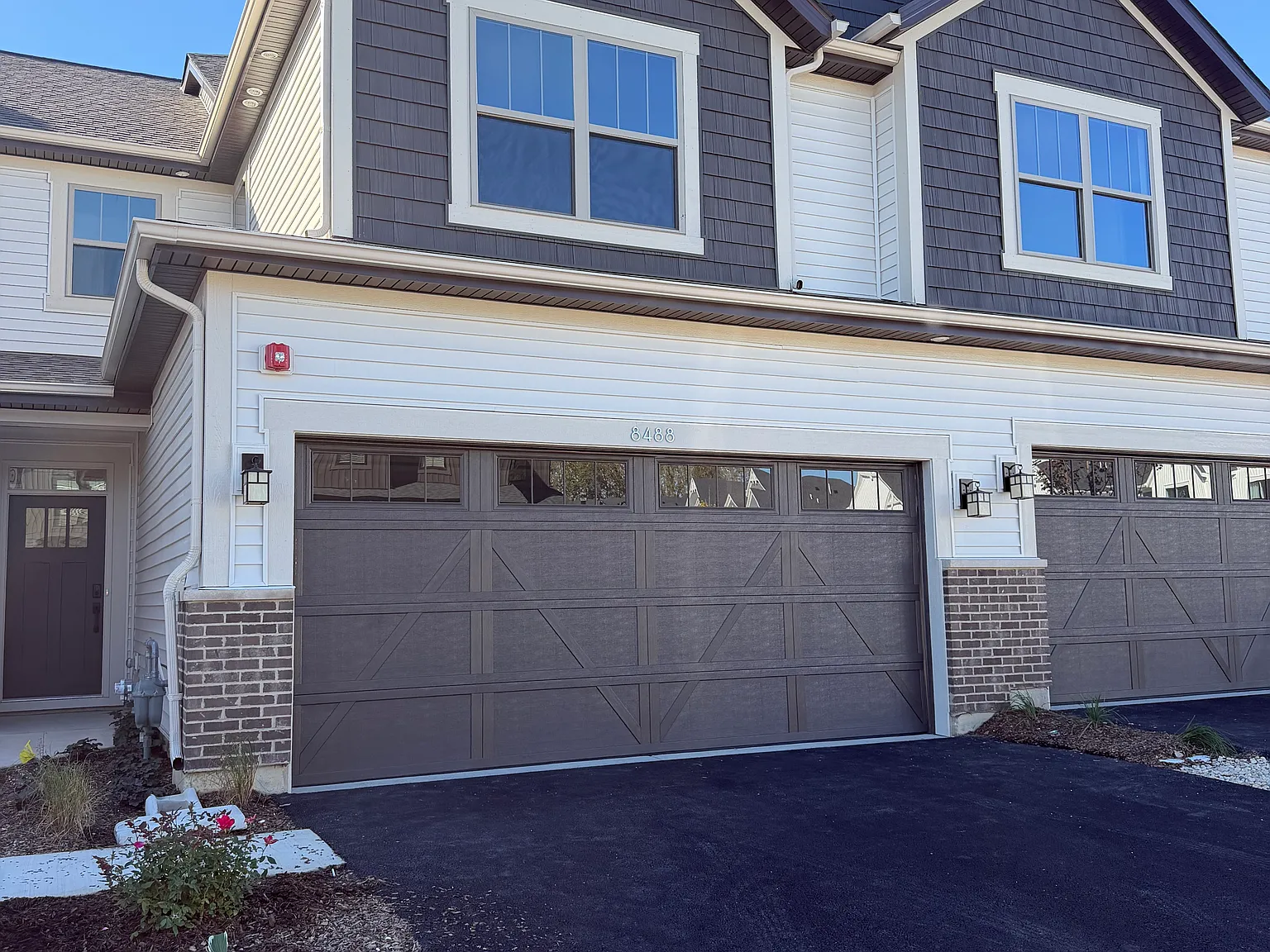 3 bed, 2.5 bath, 1920 sqft, $3,500 — Photo 1