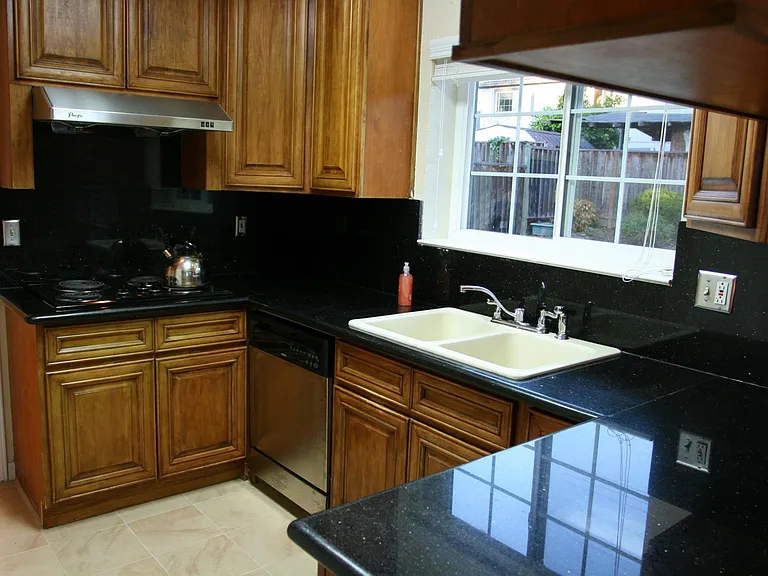 2780 Longford Dr — Photo 4