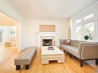 39 Green Park, Newton, MA 02458