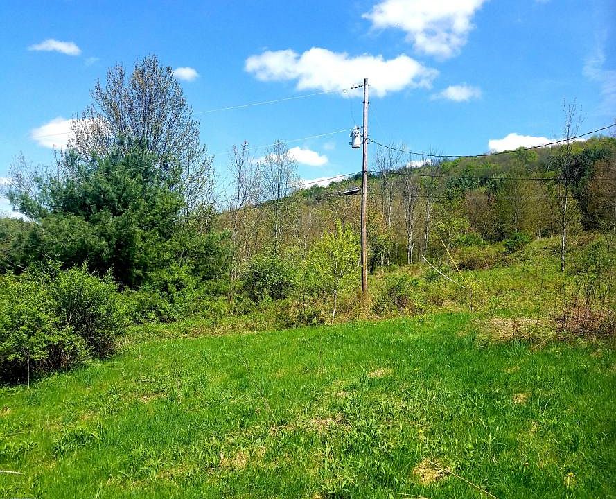 2nd image of 2084 State Route 374