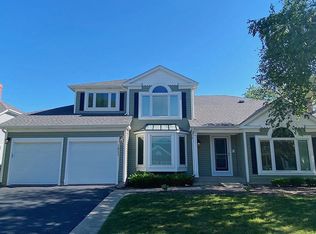 1853 Maine Dr, Elk Grove Village, IL 60007